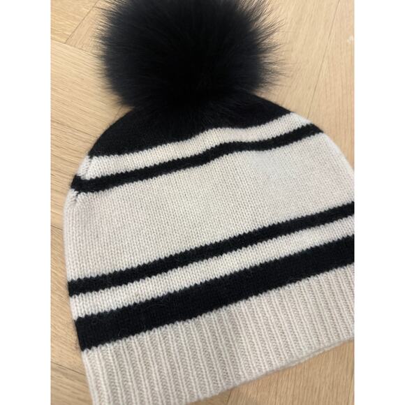 360 Etc.	FEMME Beige and Black Beanie with  Fur PomPom - Picture 8 of 9